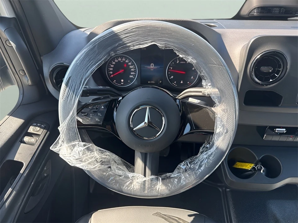 2025 Mercedes-Benz VS30 Sprinter - Image 11 of 12