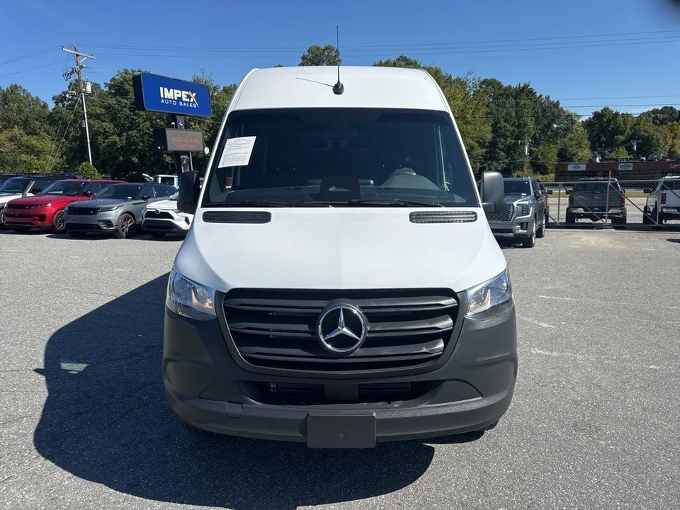 2025 Mercedes-Benz VS30 Sprinter - Image 8 of 12