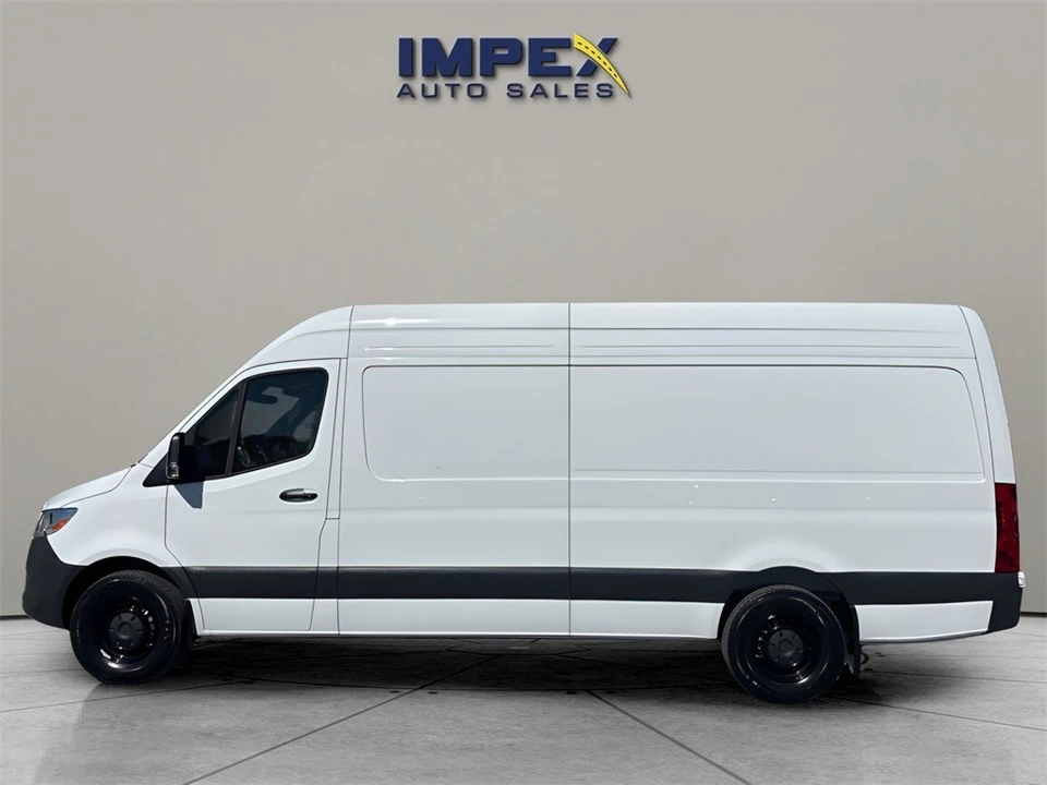 2025 Mercedes-Benz VS30 Sprinter - Image 2 of 12