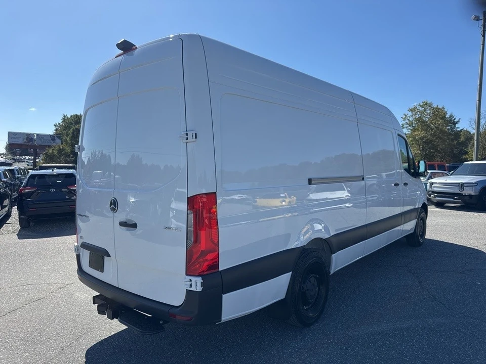 2025 Mercedes-Benz VS30 Sprinter - Image 5 of 12
