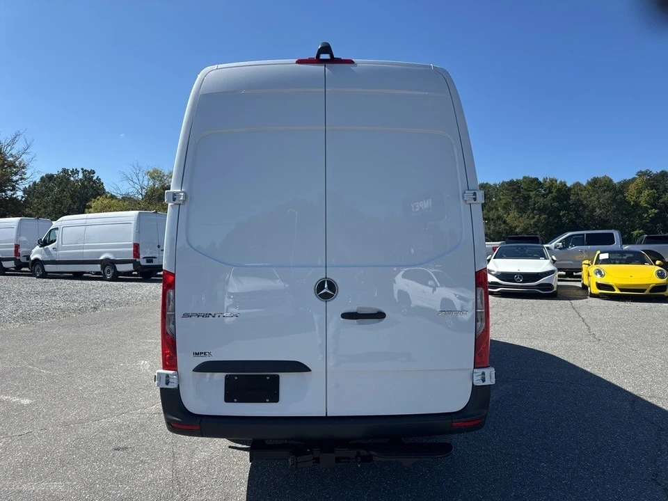 2025 Mercedes-Benz VS30 Sprinter - Image 4 of 12