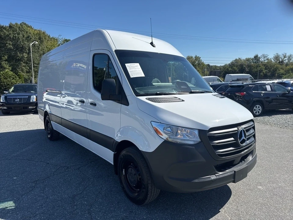 2025 Mercedes-Benz VS30 Sprinter - Image 7 of 12