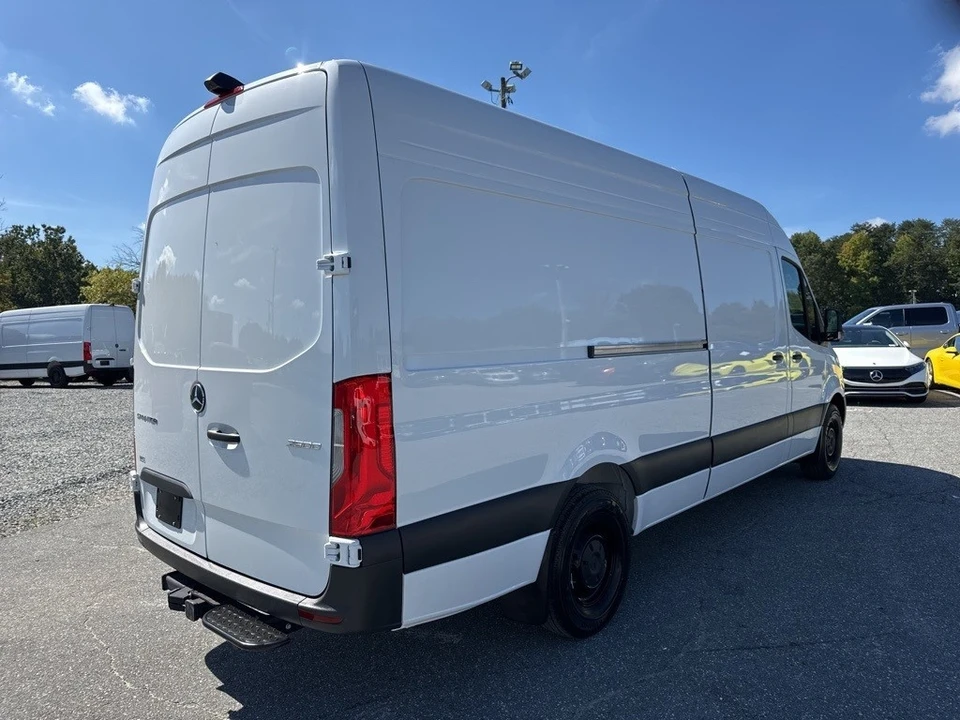 2025 Mercedes-Benz VS30 Sprinter - Image 5 of 12