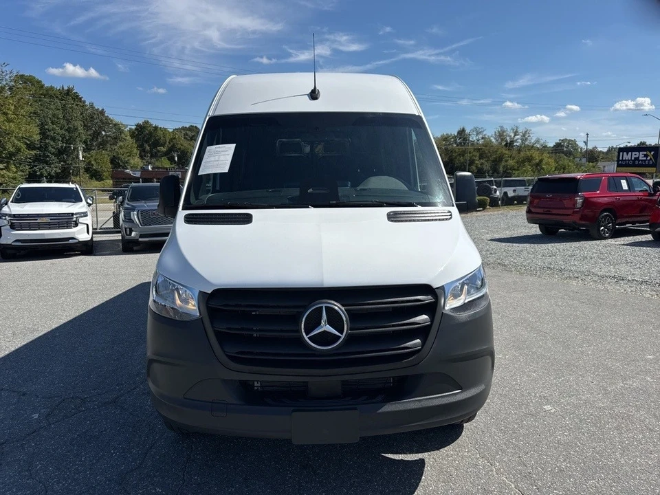 2025 Mercedes-Benz VS30 Sprinter - Image 8 of 12