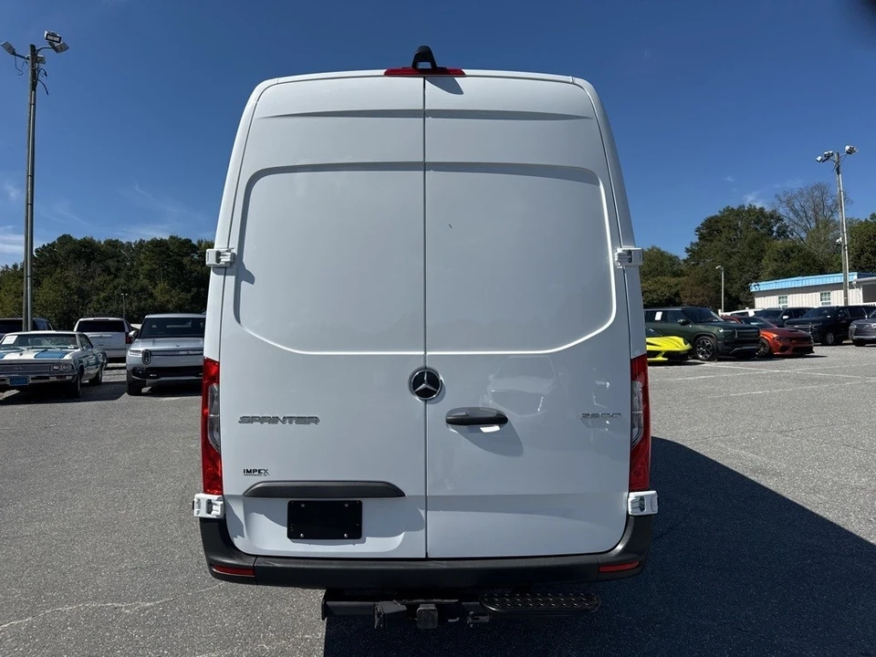 2025 Mercedes-Benz VS30 Sprinter - Image 4 of 12