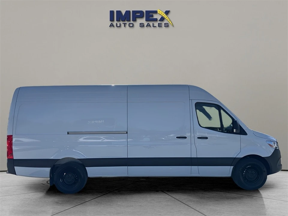 2025 Mercedes-Benz VS30 Sprinter - Image 6 of 12