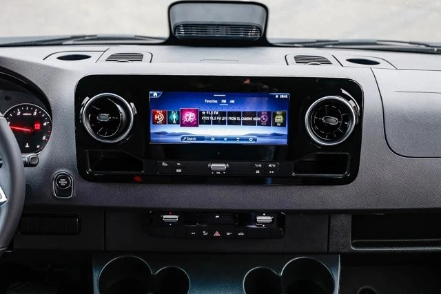 2025 Mercedes-Benz VS30 Sprinter - Image 11 of 12