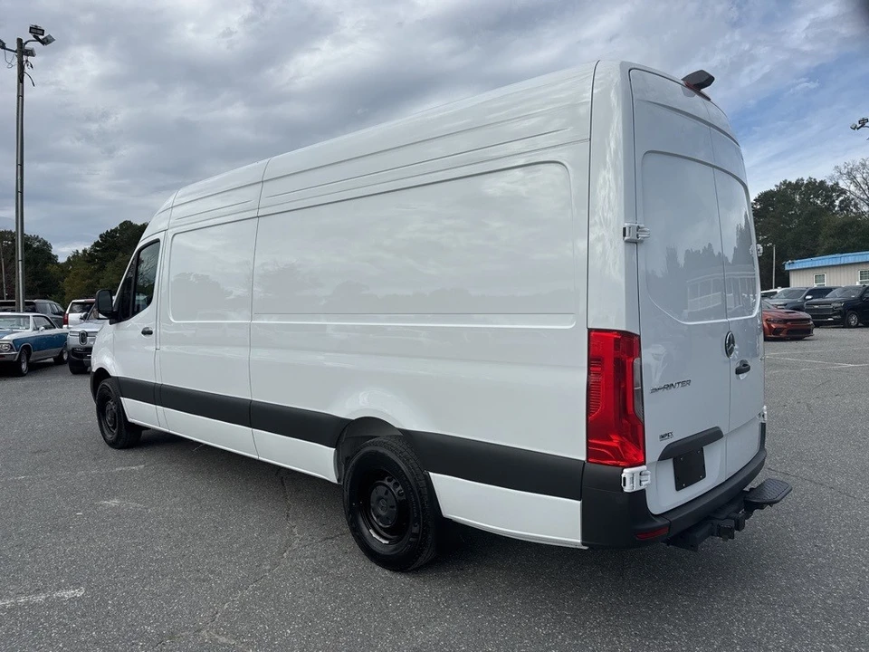 2025 Mercedes-Benz VS30 Sprinter - Image 3 of 12