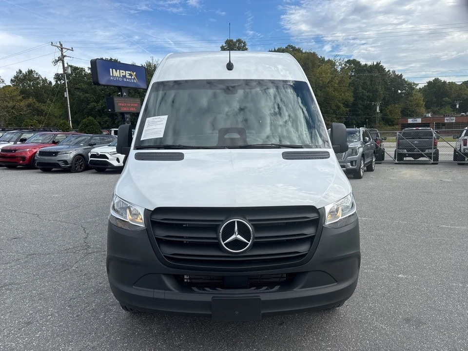 2025 Mercedes-Benz VS30 Sprinter - Image 8 of 12