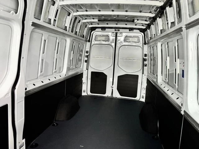 2025 Mercedes-Benz VS30 Sprinter - Image 8 of 12
