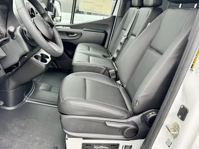 2025 Mercedes-Benz VS30 Sprinter - Image 6 of 12