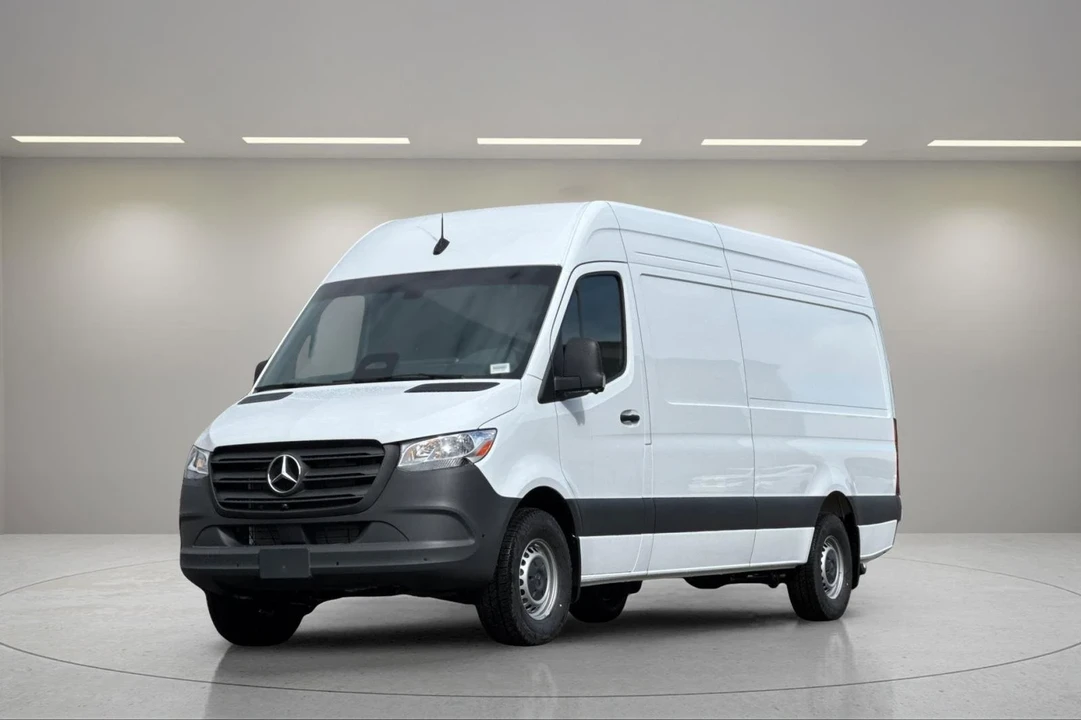 2025 Mercedes-Benz VS30 Sprinter - Image 8 of 12