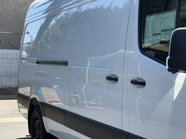 2025 Mercedes-Benz VS30 Sprinter - Image 5 of 12