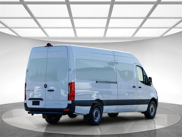2025 Mercedes-Benz VS30 Sprinter - Image 4 of 12