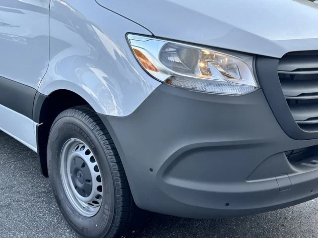 2025 Mercedes-Benz VS30 Sprinter - Image 4 of 12