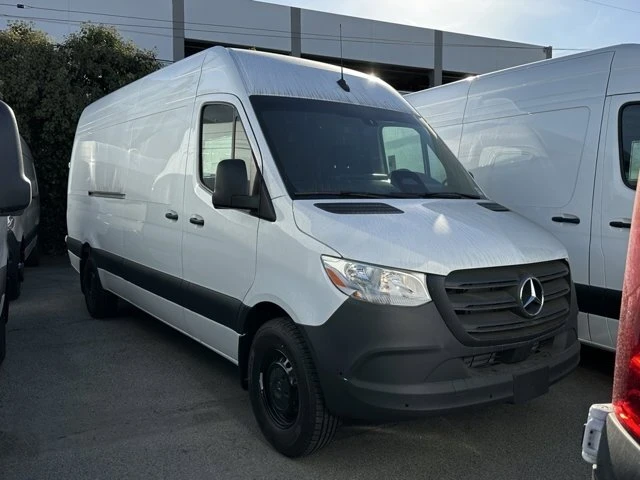 2025 Mercedes-Benz VS30 Sprinter - Image 2 of 12