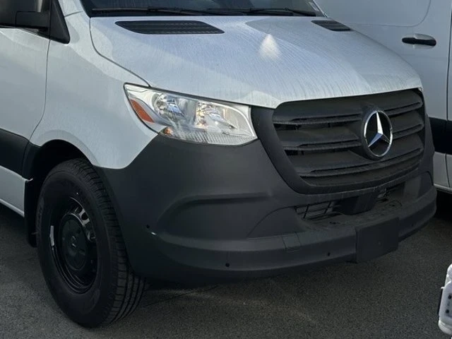 2025 Mercedes-Benz VS30 Sprinter - Image 3 of 12