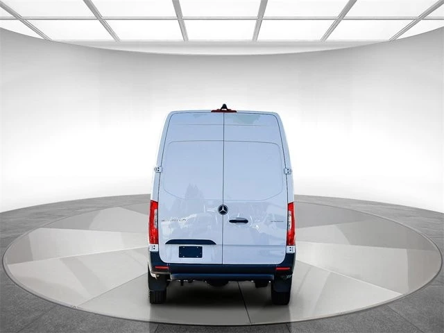 2025 Mercedes-Benz VS30 Sprinter - Image 3 of 12