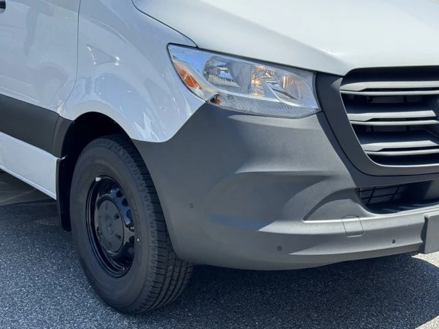 2025 Mercedes-Benz VS30 Sprinter - Image 4 of 12