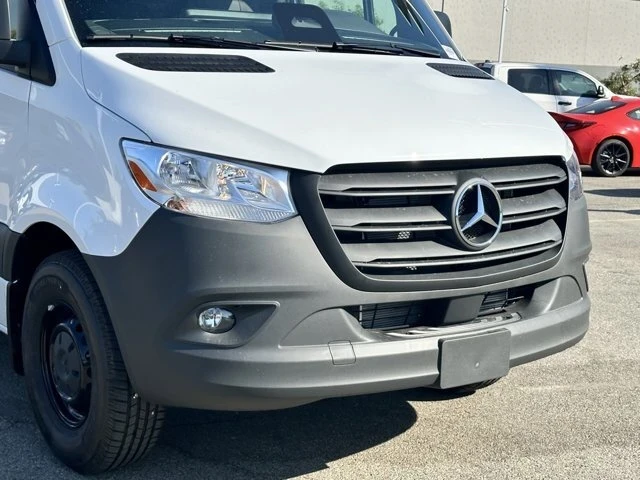 2025 Mercedes-Benz VS30 Sprinter - Image 3 of 12