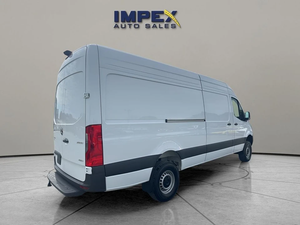 2025 Mercedes-Benz VS30 Sprinter - Image 5 of 12