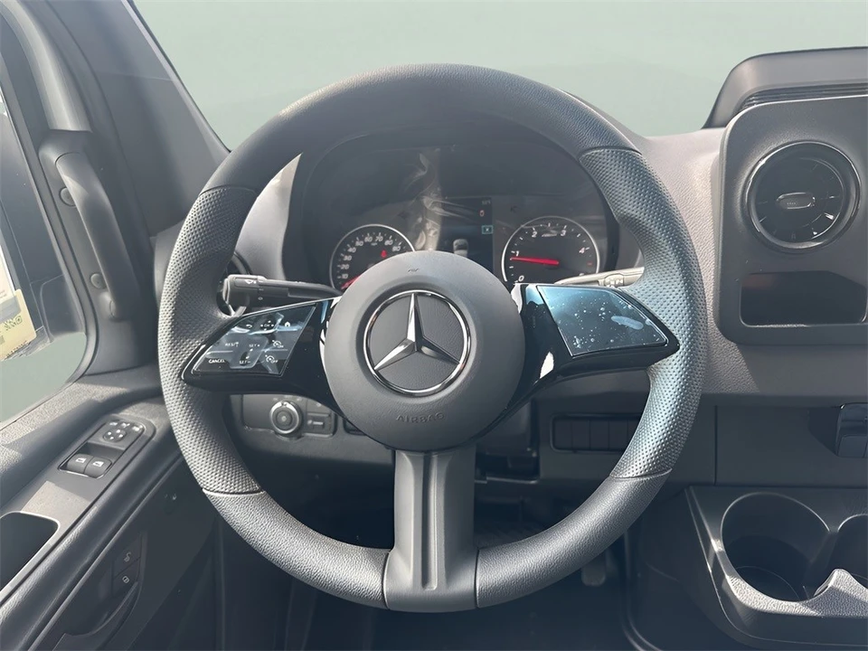 2025 Mercedes-Benz VS30 Sprinter - Image 12 of 12