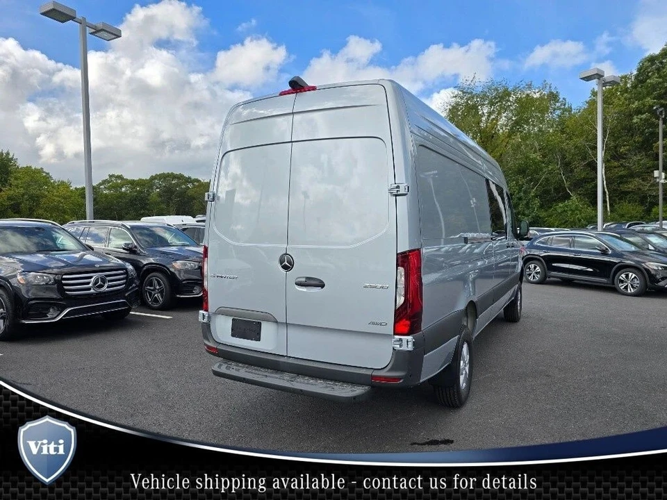 2025 Mercedes-Benz VS30 Sprinter - Image 8 of 12