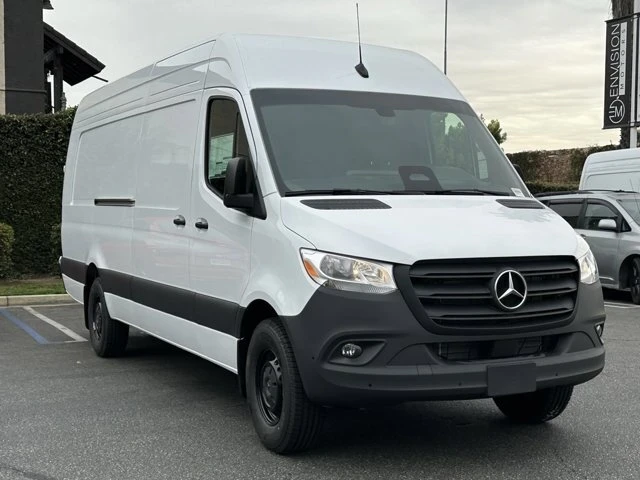 2025 Mercedes-Benz VS30 Sprinter - Image 2 of 12