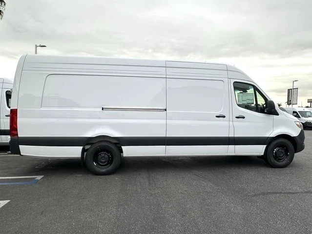 2025 Mercedes-Benz VS30 Sprinter - Image 9 of 12