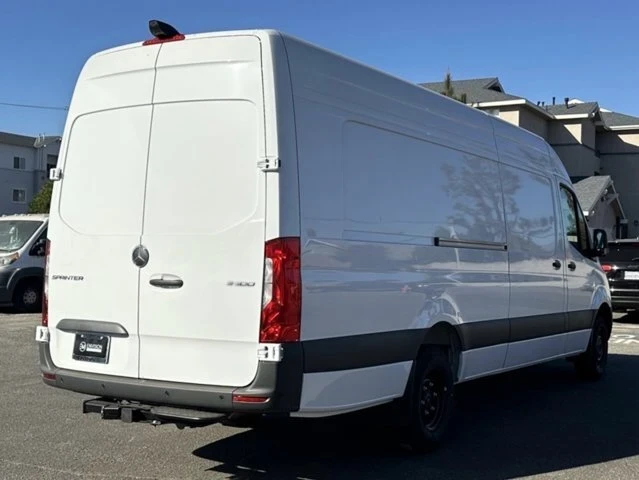 2025 Mercedes-Benz VS30 Sprinter - Image 10 of 12