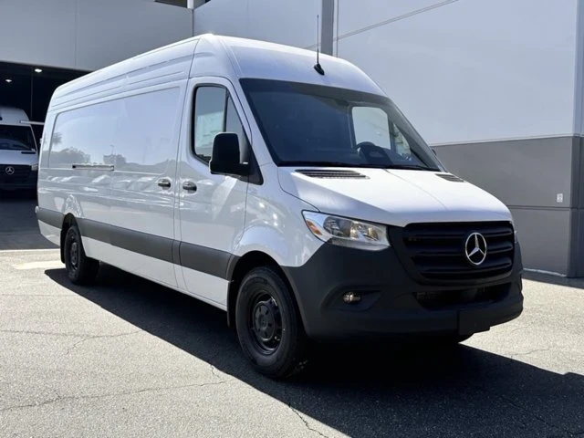 2025 Mercedes-Benz VS30 Sprinter - Image 2 of 12