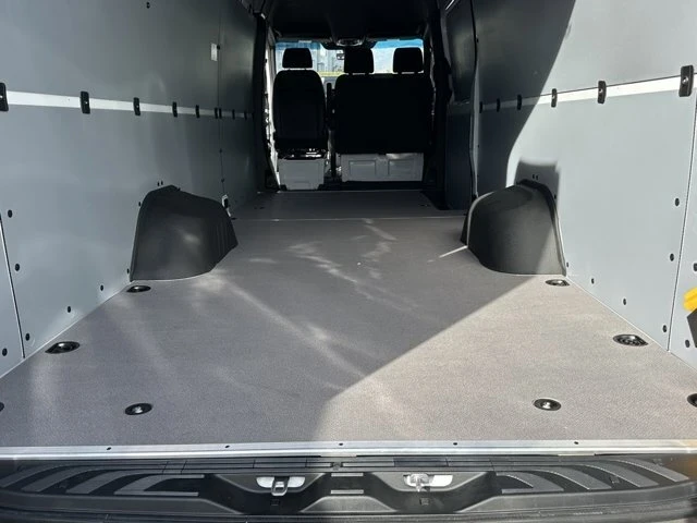 2025 Mercedes-Benz VS30 Sprinter - Image 11 of 12