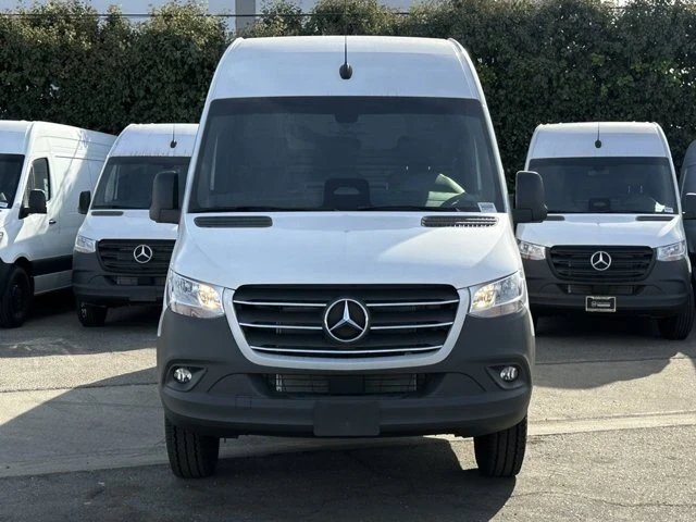 2025 Mercedes-Benz VS30 Sprinter - Image 4 of 12