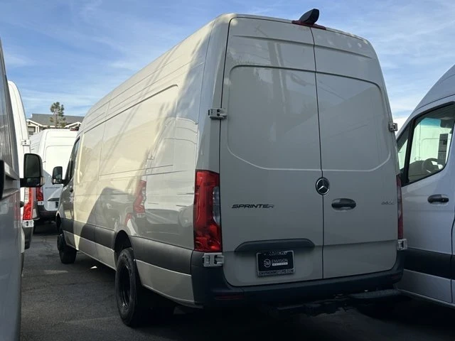 2025 Mercedes-Benz VS30 Sprinter - Image 6 of 12