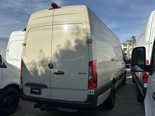 2025 Mercedes-Benz VS30 Sprinter - Image 8 of 12