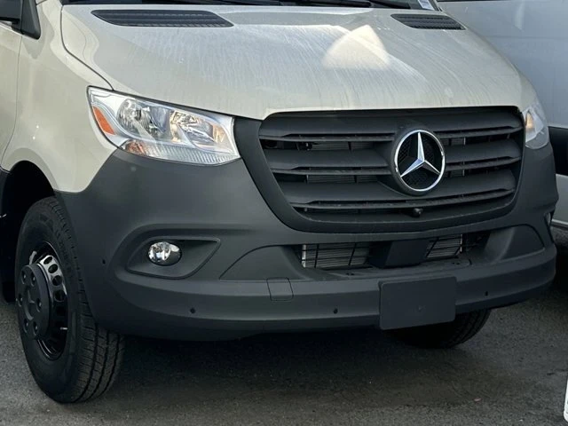 2025 Mercedes-Benz VS30 Sprinter - Image 3 of 12