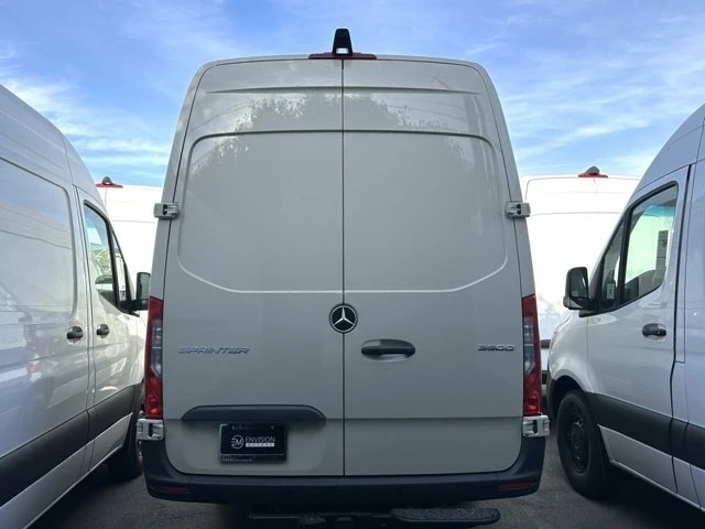 2025 Mercedes-Benz VS30 Sprinter - Image 7 of 12
