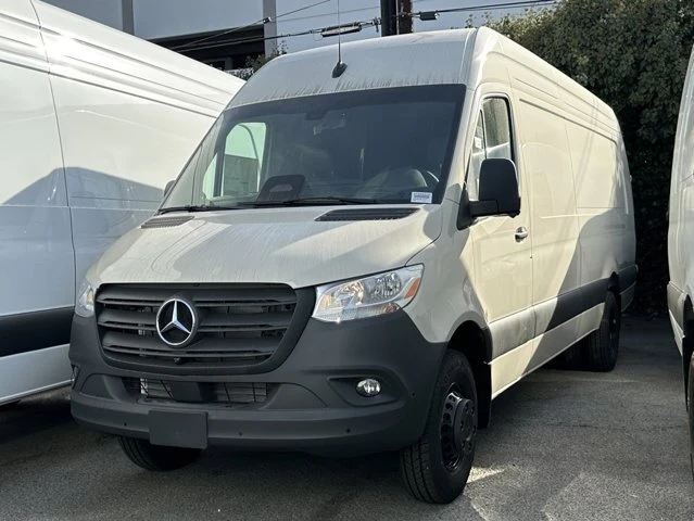 2025 Mercedes-Benz VS30 Sprinter - Image 5 of 12