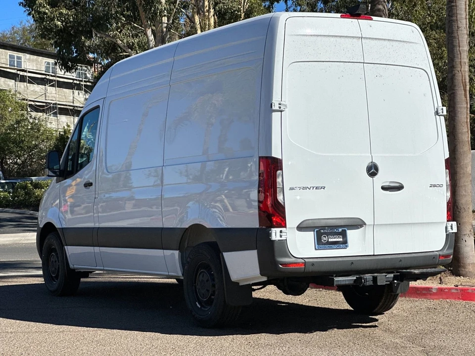 2025 Mercedes-Benz VS30 Sprinter - Image 5 of 12