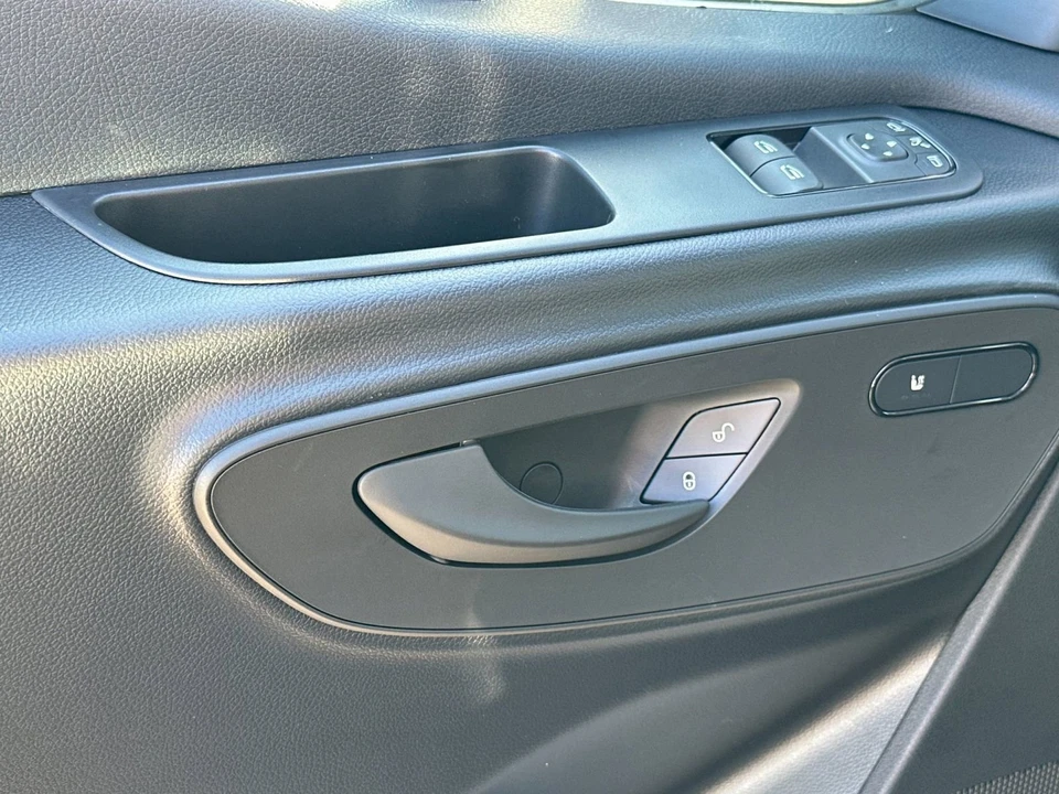2025 Mercedes-Benz VS30 Sprinter - Image 11 of 12