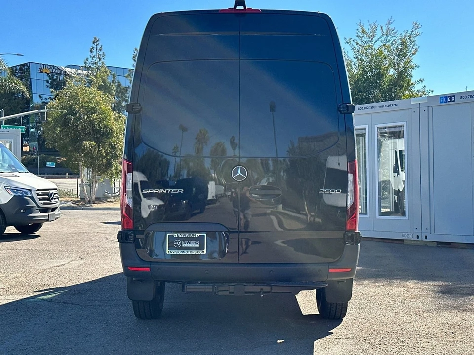 2025 Mercedes-Benz VS30 Sprinter - Image 4 of 12