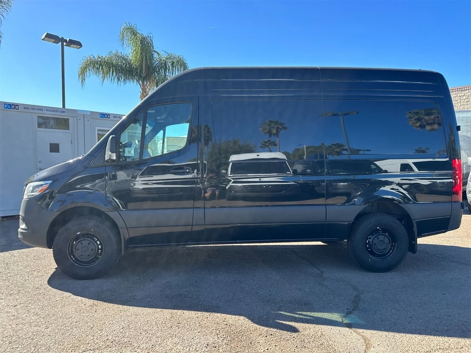 2025 Mercedes-Benz VS30 Sprinter - Image 6 of 12