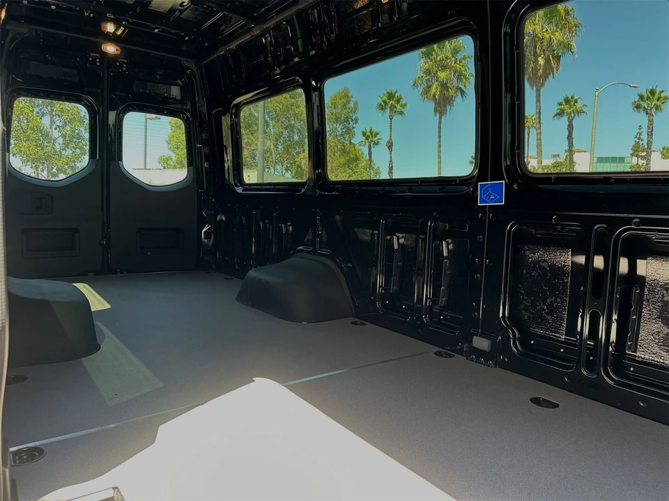 2025 Mercedes-Benz VS30 Sprinter - Image 12 of 12