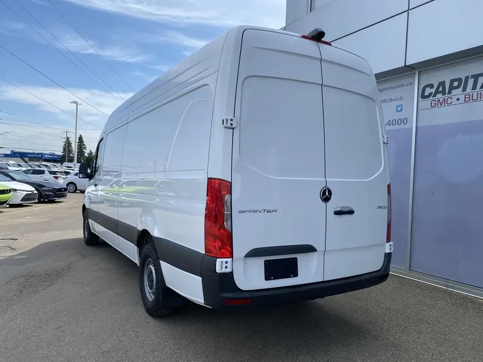 2025 Mercedes-Benz VS30 Sprinter - Image 3 of 8