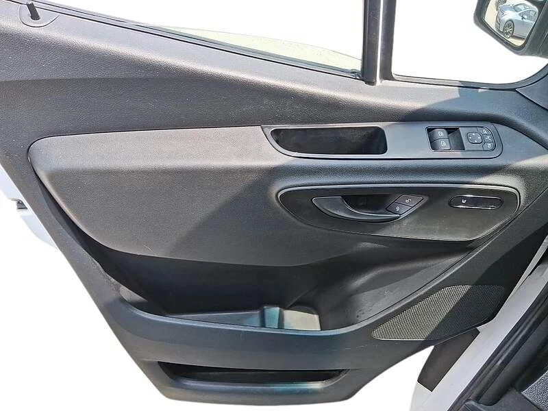 2025 Mercedes-Benz VS30 Sprinter - Image 10 of 16