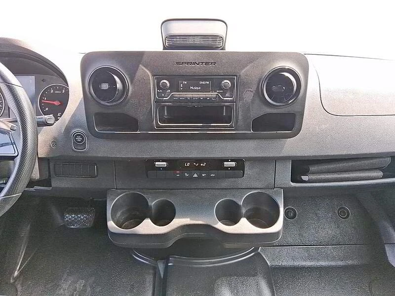 2025 Mercedes-Benz VS30 Sprinter - Image 14 of 16