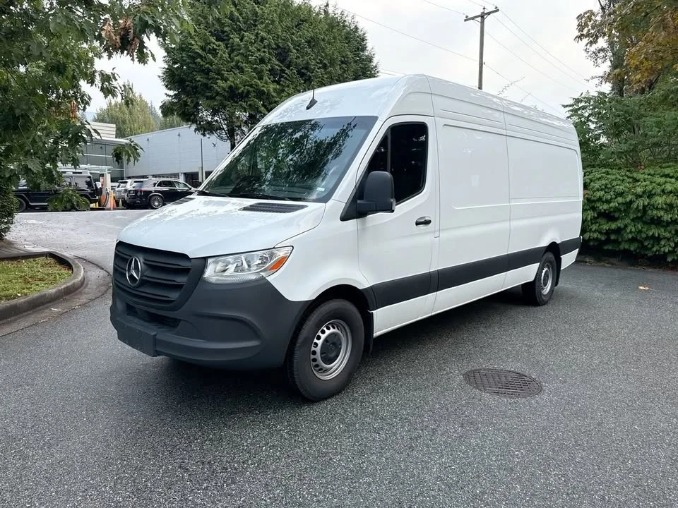 2025 Mercedes-Benz VS30 Sprinter - Image 3 of 16