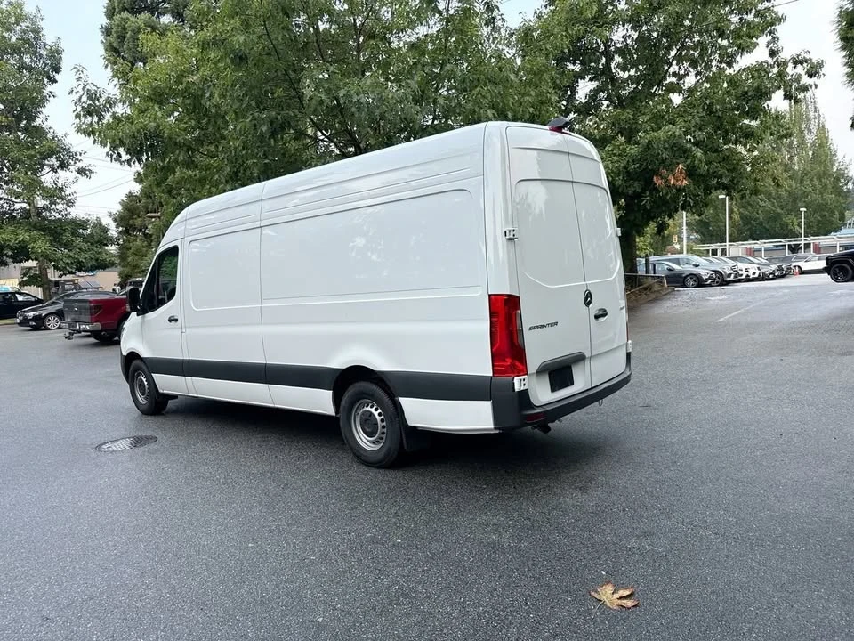 2025 Mercedes-Benz VS30 Sprinter - Image 5 of 16