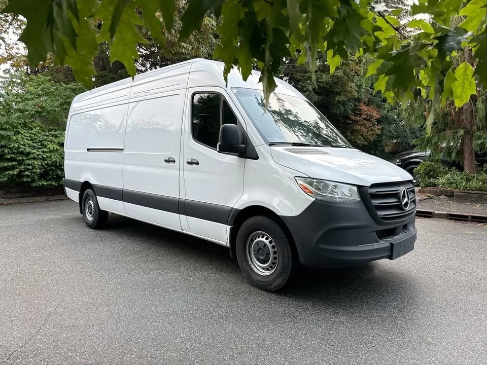 2025 Mercedes-Benz VS30 Sprinter - Image 9 of 16