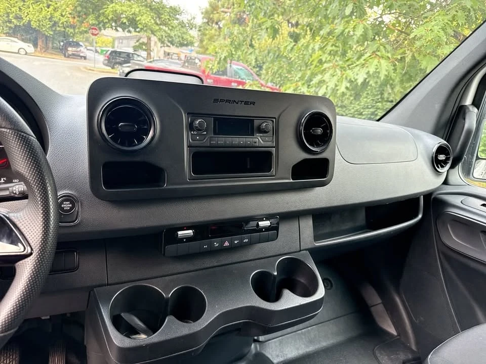 2025 Mercedes-Benz VS30 Sprinter - Image 14 of 16